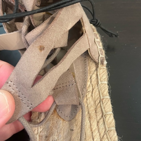 Forever 21 Mocassins Strappy Flat Sandals Shoes 6 Ankle Straps brown boho preppy - Picture 3 of 10